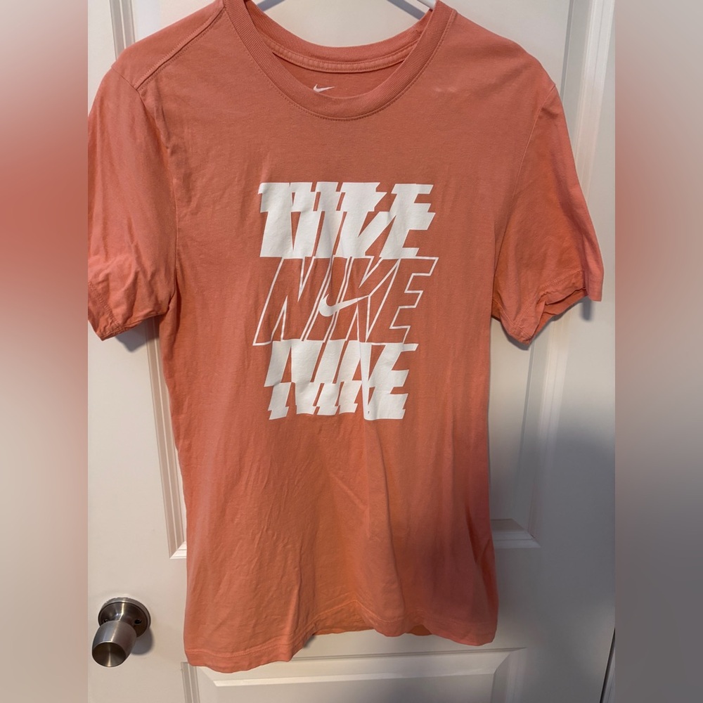 Coral Nike tee
